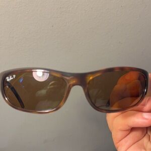 RAY BAN POLARIZED SUN GLASSES